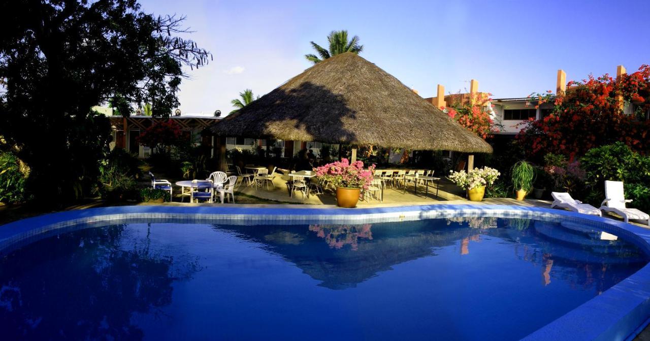 Hotel Santo Vanuatu Luganville Exterior photo