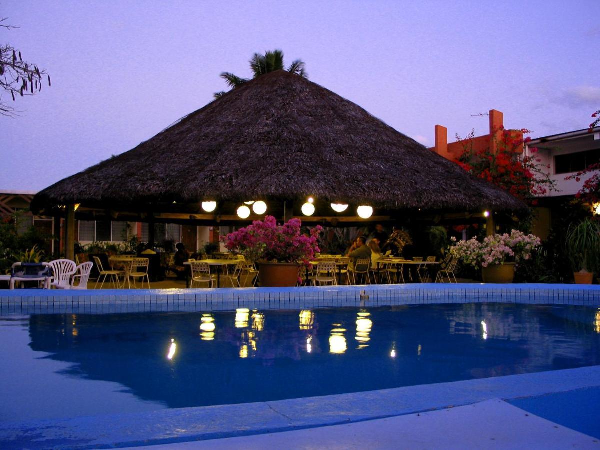 Hotel Santo Vanuatu Luganville Exterior photo