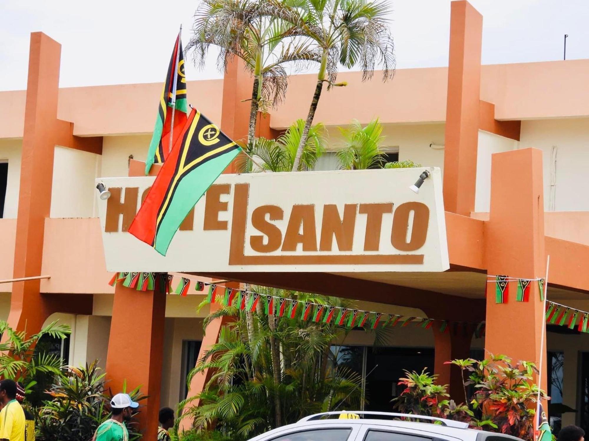 Hotel Santo Vanuatu Luganville Exterior photo